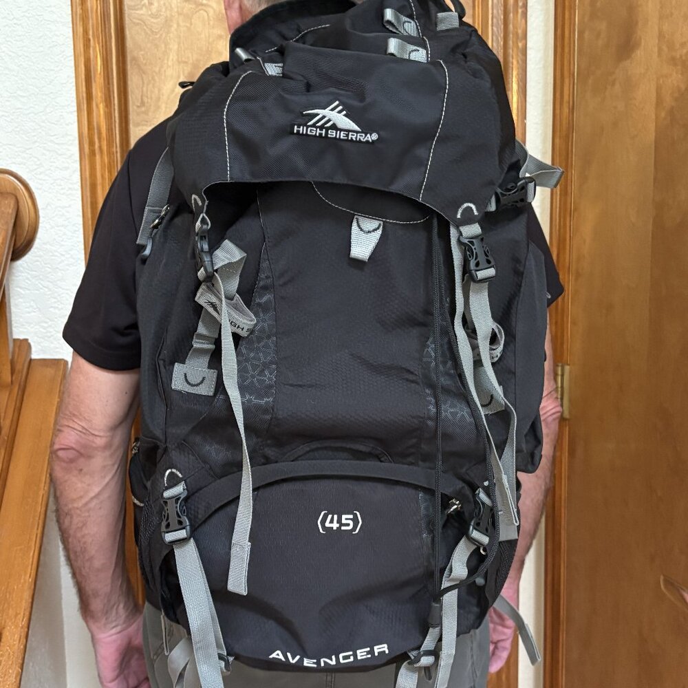 High Sierra Avenger 45 Black/Grey Backpack with Rain Cover